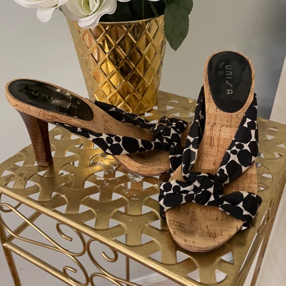 UNISA black and white sandals size 7.5 - Picture 2 of 5